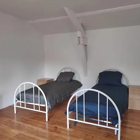 Hébergement de vacances Maison 4 Personnes *